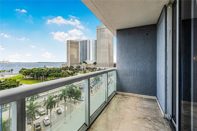 Building Photo - 50 Biscayne Blvd Unit 907
