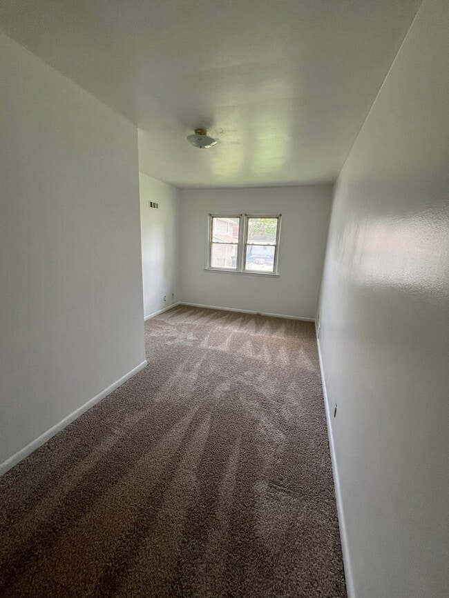 Photo - 634 N Mt Pleasant Ave