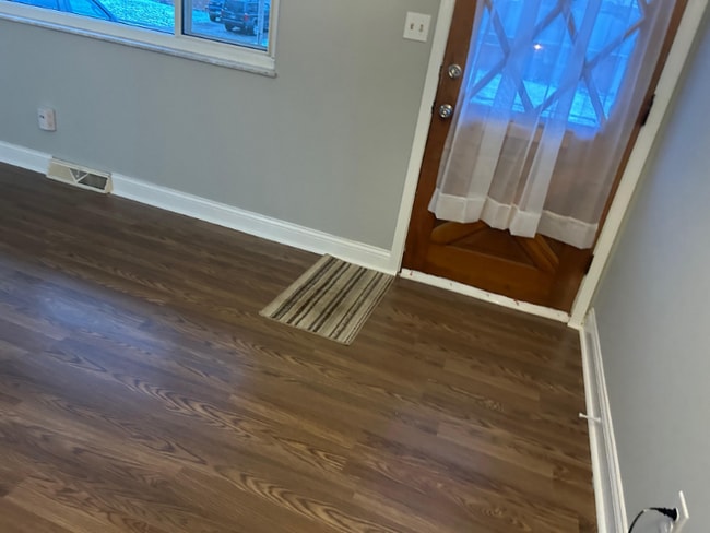 Photo - 907 Birchwood Dr