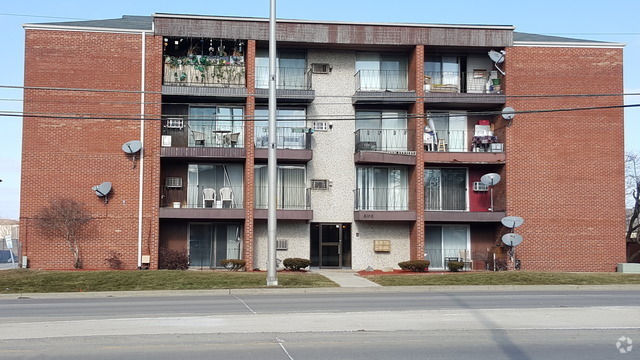 Building Photo - 8100 W 87th St Unit 4F Rental