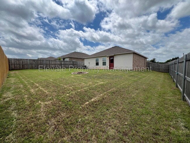 Photo - 1357 Dustin Dr