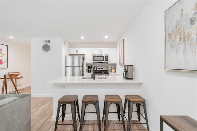 Photo - 606 N Marsalis Ave Unit 209