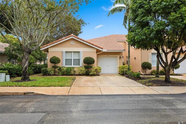 Photo - 243 Coral Trace Ln