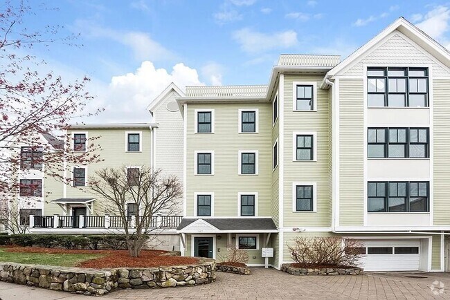 Building Photo - Rare Opportunity – Furnished, Spacious 2 B... Rental