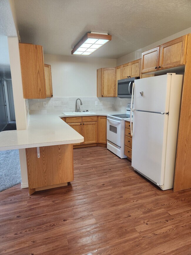 Photo - 1456 N 1300 W
