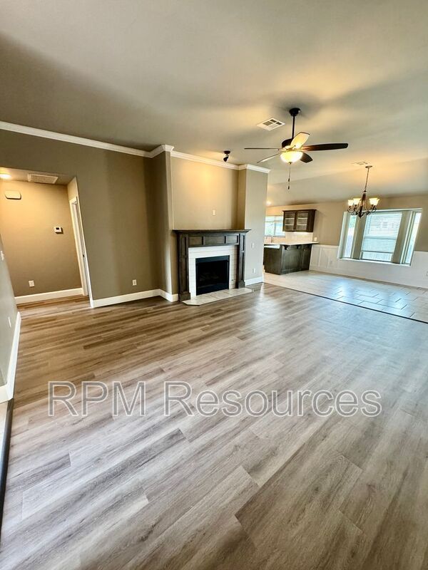 Photo - 1213 Hickory Creek Dr