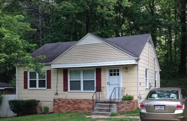 Photo - 567 Alpine Way
