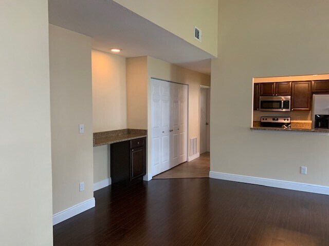 Photo - Stunning Pelican Bay Townhome