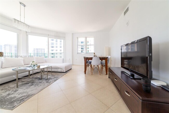Photo - 20000 E Country Club Dr Unit 1001