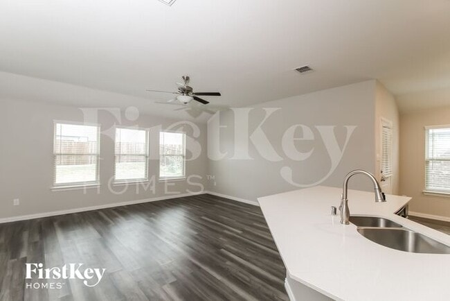 Photo - 1301 Renoir Dr