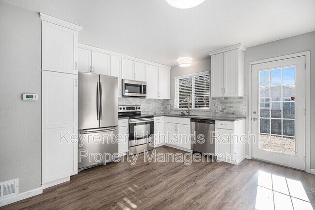 Photo - 664 Walden Ct