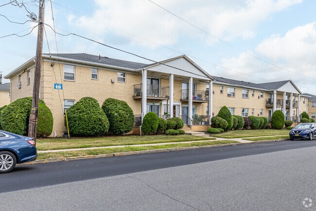 Building Photo - Carteret Gardens Rental