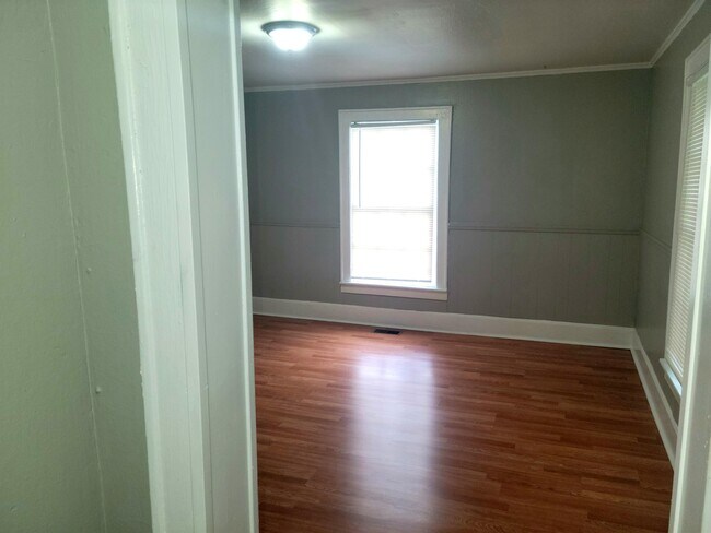 Photo - 107 E Maryland Ave