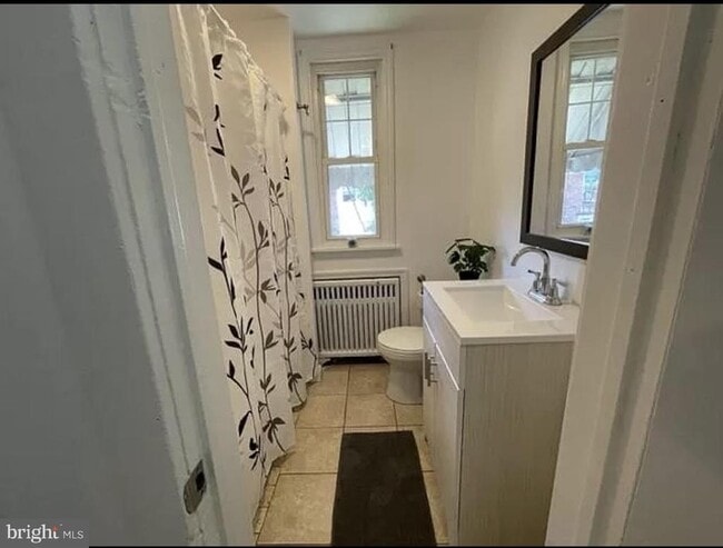 Photo - 166 Clymer St