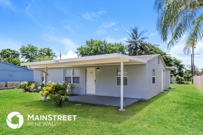 Photo - 4386 Pine St