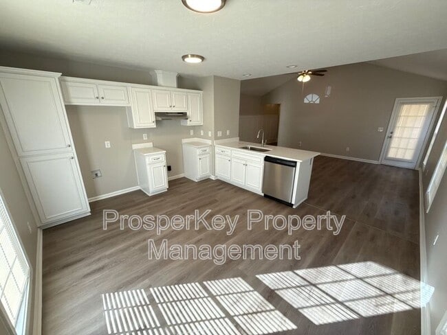 Photo - 2103 11th Ave