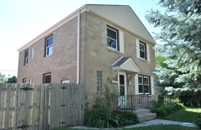 Photo - 3306 S 7th St