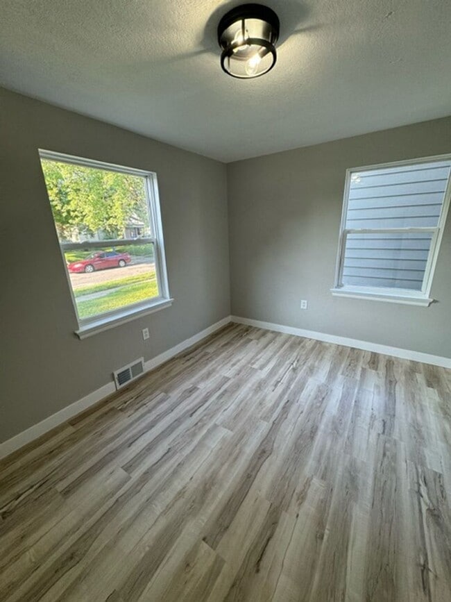 2405 Carew St Unit 2317 Lynn Ave