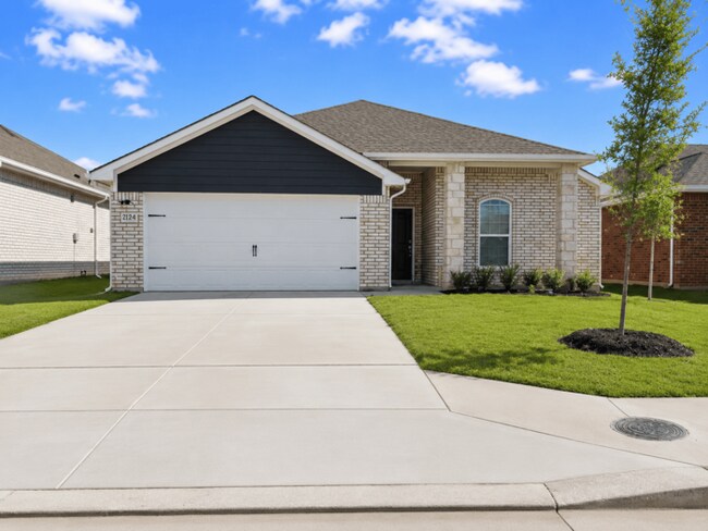Building Photo - 2124 Peppermint Ln