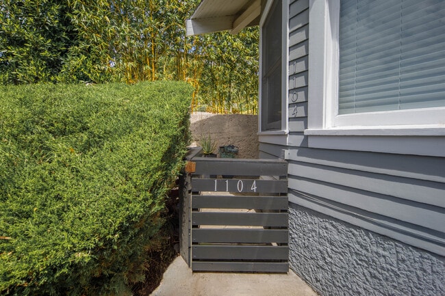 Entrada - 1100 Coronado Ter Unidad 1104