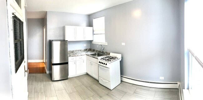 Building Photo - 3938 S Talman Ave Unit 2nd floor