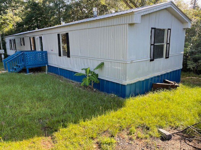 Photo - Phenix City 3 bedroom/2 bath trailer for rent