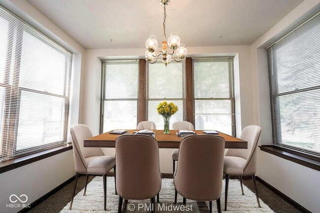 Photo - 3707 N Meridian St Unit 2b