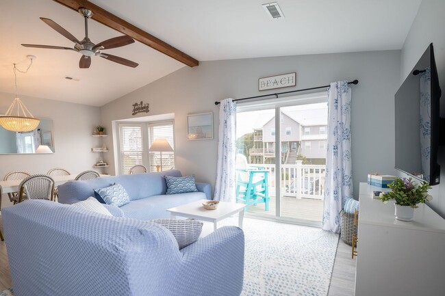 Building Photo - FURNISHED OFF-SEASON MONTHLY RENTAL - AVAILABLE MID-SEPT '27