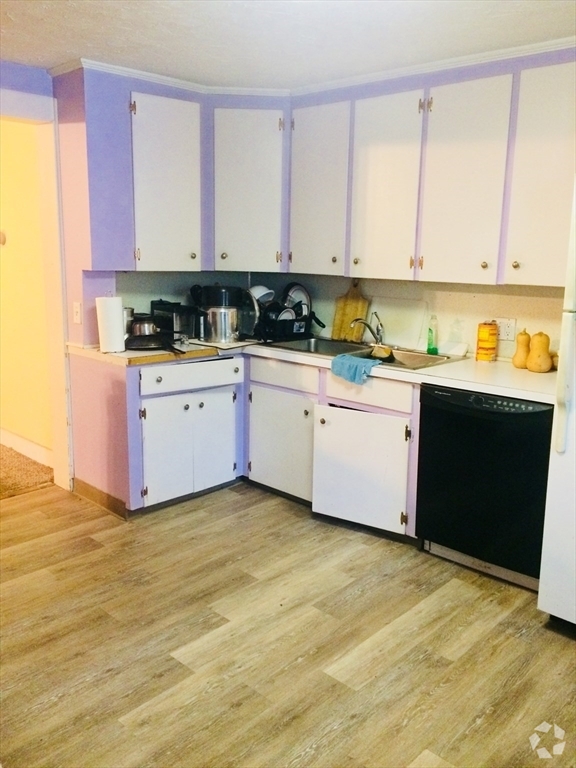Building Photo - 8 Grant St Unit 3 Rental