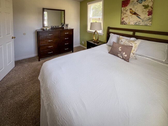 Sterling Oaks Apartments