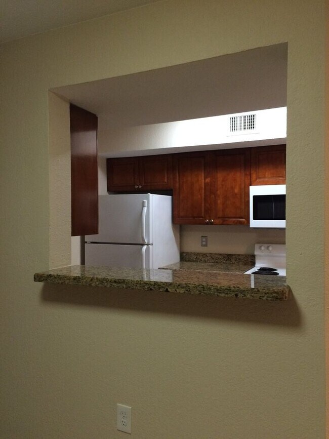 Photo - 15591 SW 105th Terrace Unidad 5110