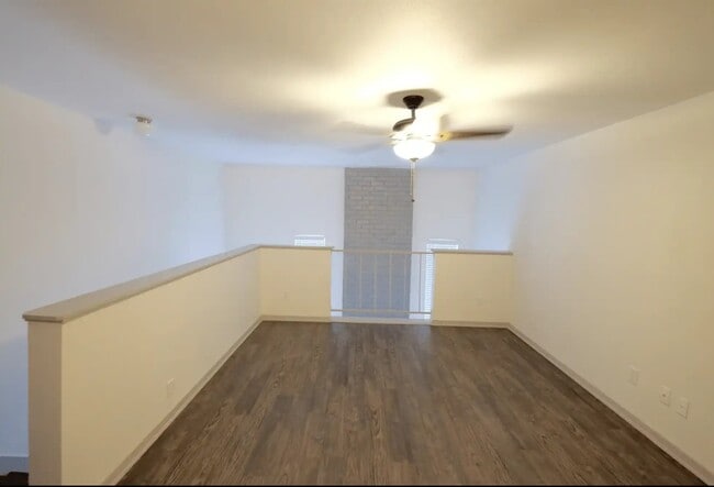 Photo - 1124 Rutland Dr Unidad 0013