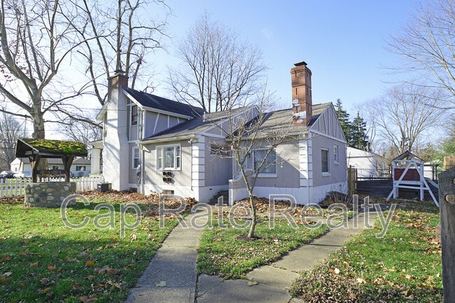 Photo - 216 Cherrington Rd