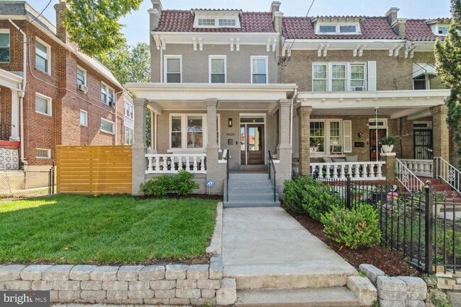 Photo - 4405 New Hampshire Ave NW Townhome