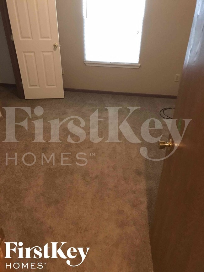 Photo - 17812 Sanibel Cir