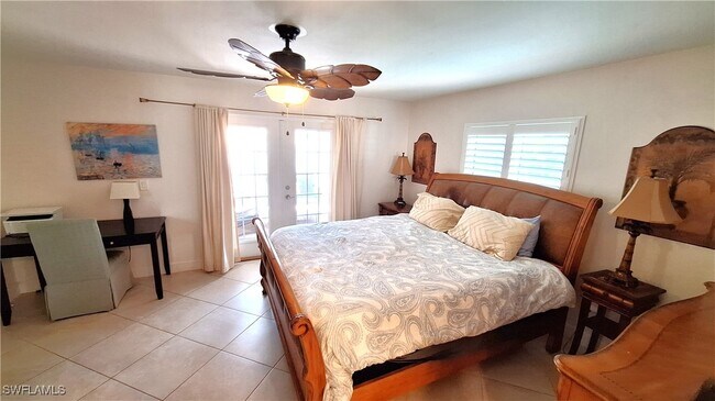 Photo - 541 110th Ave N