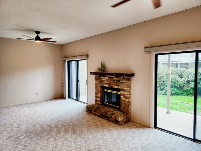 Photo - Beautiful Townhome 2 Bedroom 2.5 Bathroom