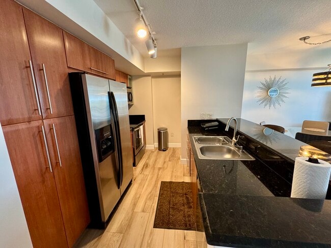 Photo - 3232 Coral Wy Unit 806