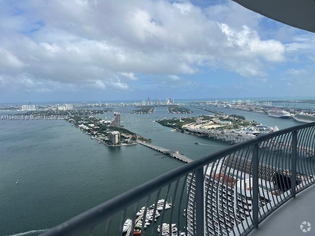 Building Photo - 1750 N Bayshore Dr Unit 5501 Rental
