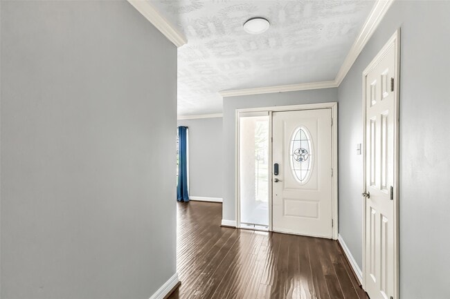 Photo - 211 W North Hill Dr