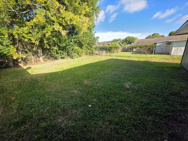 Photo - 2202 Winter Bay Ln