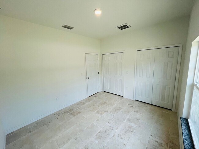 Photo - 3507 Sunshine Blvd N