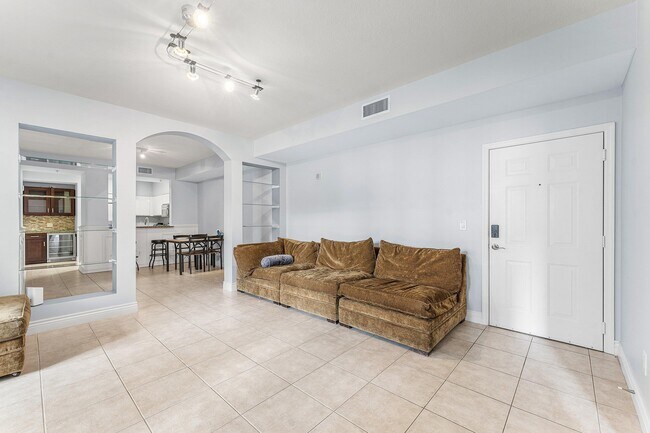 Photo - 233 S Federal Hwy Unit 308