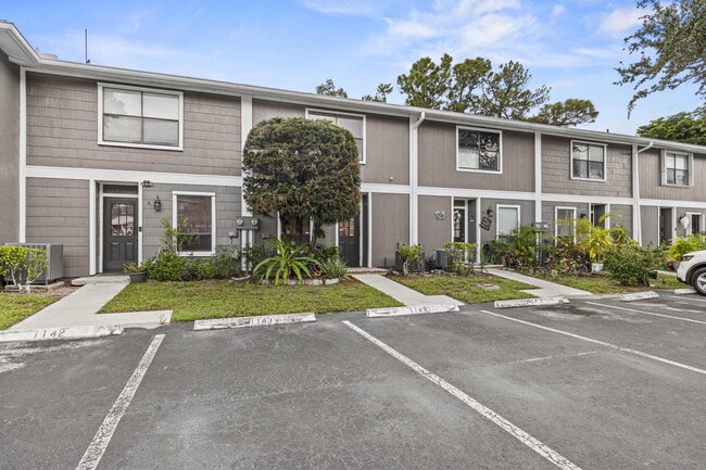 Photo - 814 Hill Dr