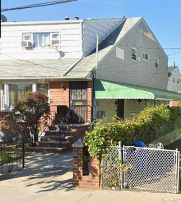 Photo - 129-32 145th St