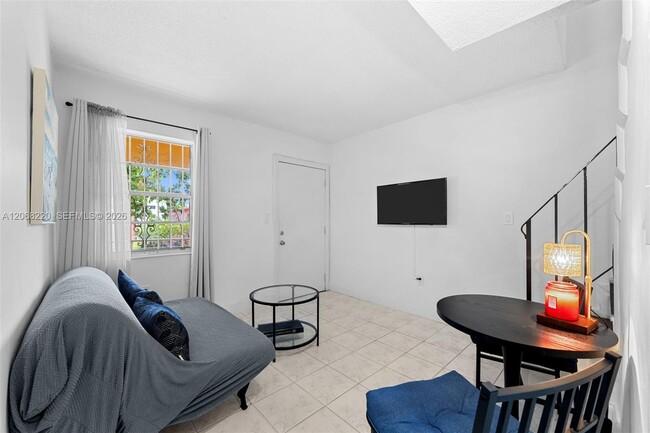 Photo - 515 SW 3rd St Unidad 6