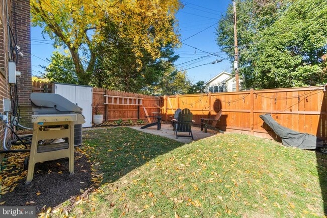 Photo - 110 E Rosemont Ave