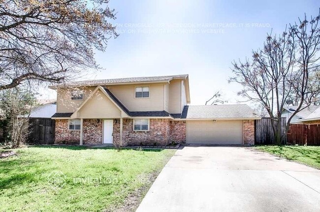 Photo - 418 Longworth Blvd