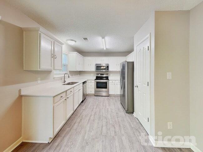 Photo - 5940 Briggs Dr