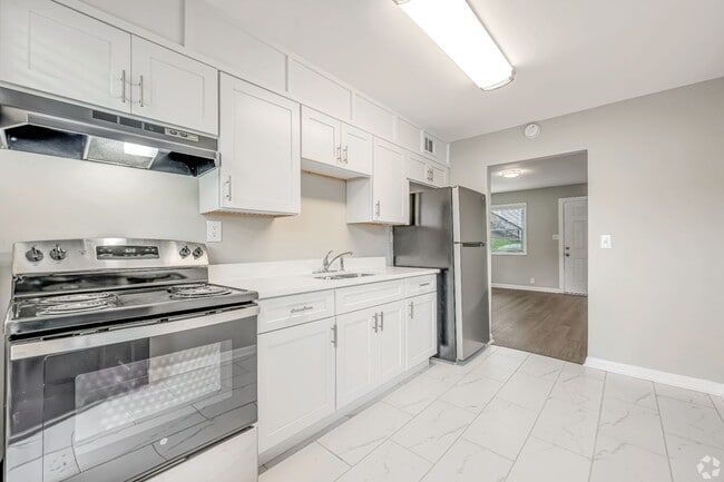 Photo - 3-Bedroom Garden-Style Apartment Unit B3